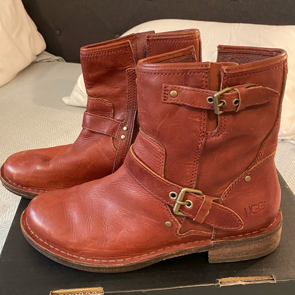 Short Leather Brown Ugg Boots